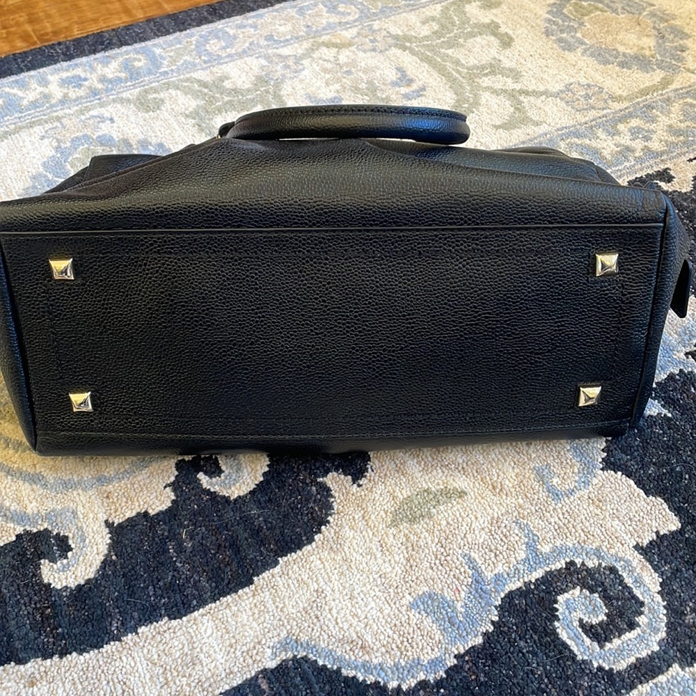 Henri Bendel West 57th Black leather Barrel Satchel - Picture 6 of 11